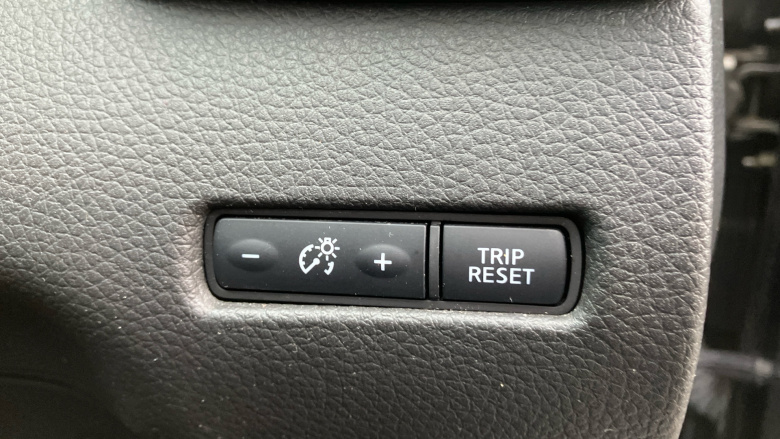 Nissan Qashqai 1.5 dCi N-Connecta 5dr Diesel Hatchback